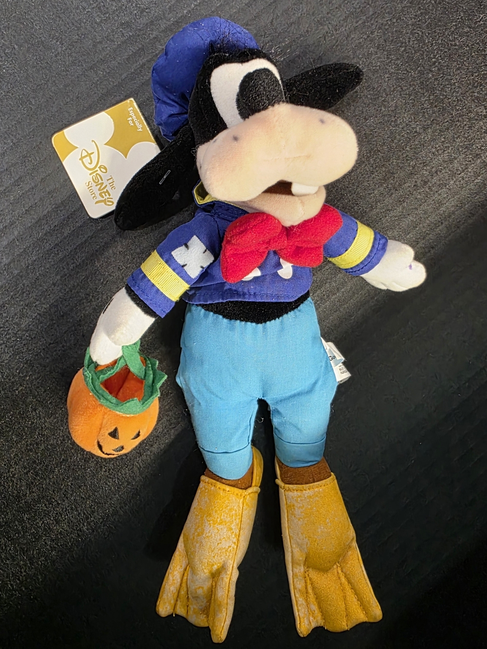 The Disney Store Mini Bean Bag GOOFY as Donald 9"
